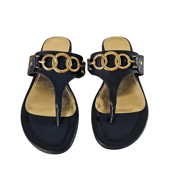 Marc Fisher Ariana Dark Blue Thong Low Heel Sandals Sz 6,6.5 - Picture 2 of 8